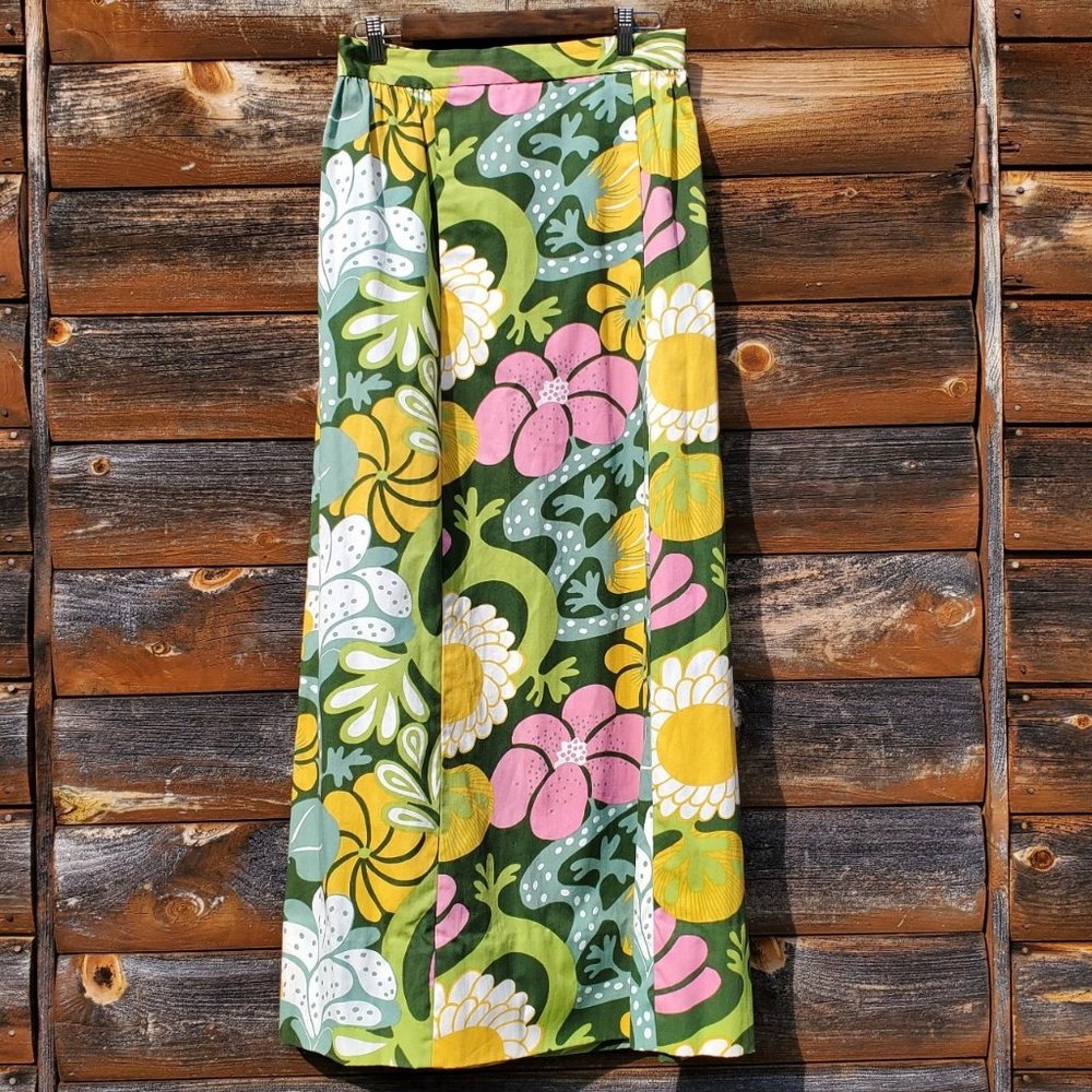 True Vintage 70s Handmade Floral Maxi Skirt 30"